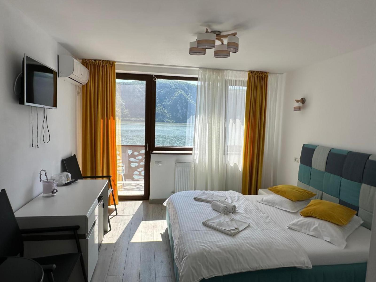Bed and Breakfast Bliss Дубова Экстерьер фото